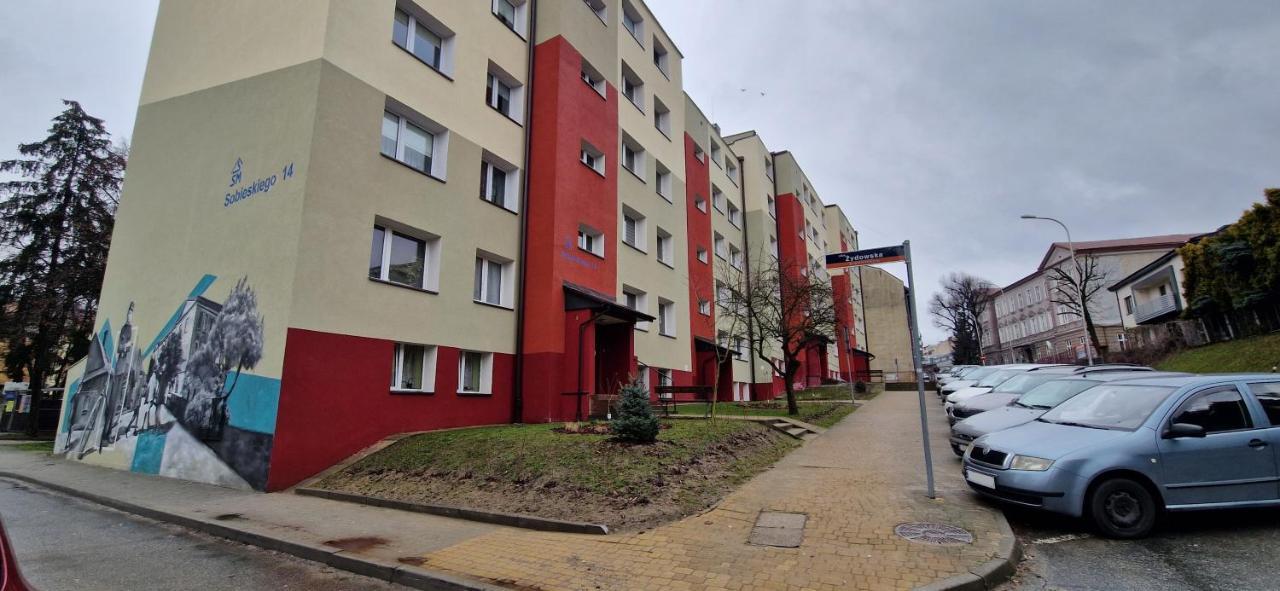 Apartament w Śródmieściu Sanok Exterior foto